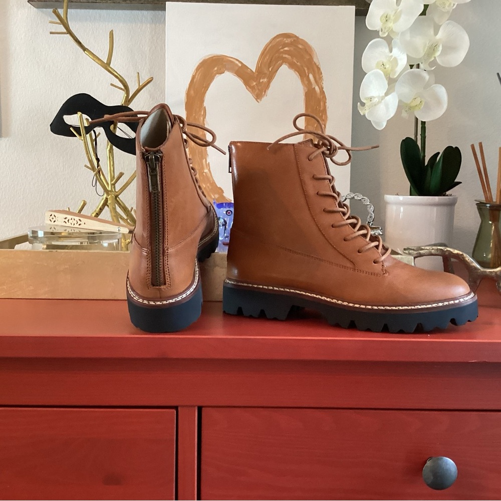 Madewell Leather Boots with Back Zipper - Picture 2 of 8